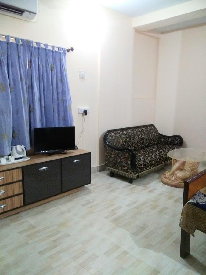 Kollolini Kolkata Bed & Breakfast Exterior photo